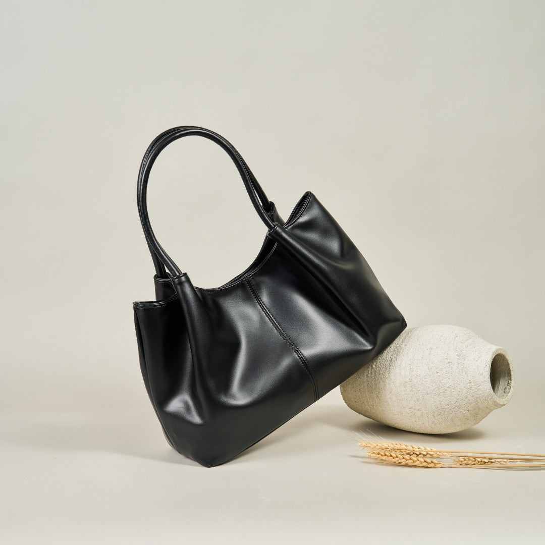 Black White Large Capacity Tote Bag for Women | SeaGloca - view 4