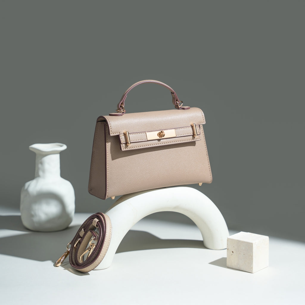 Luxurious Saffiano Grain Bag with Golden Buckle for Women | SeaGloca - view 3