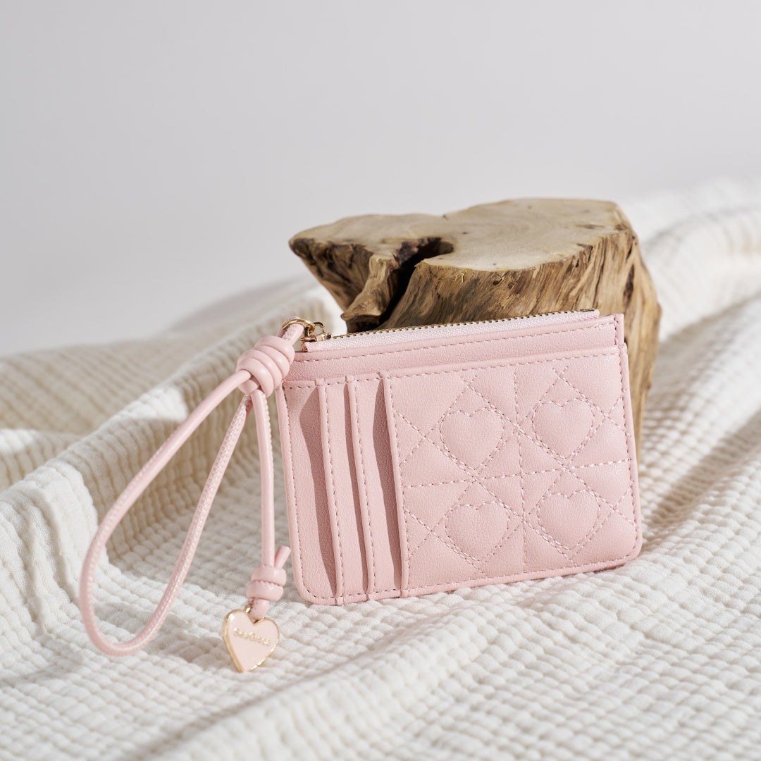 Heart Quilted Zipper Coin Purse with Wrist for Women | SeaGloca - view 3