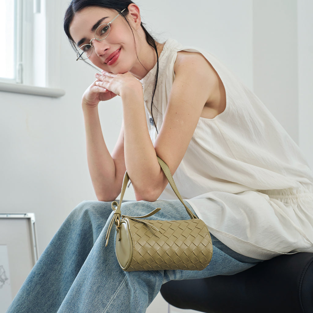 Woven Pattern Soft Leather Crossbody Bag Retro for Women | SeaGloca - view 5
